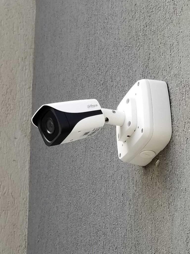מצלמת אבטחה Hikvision
